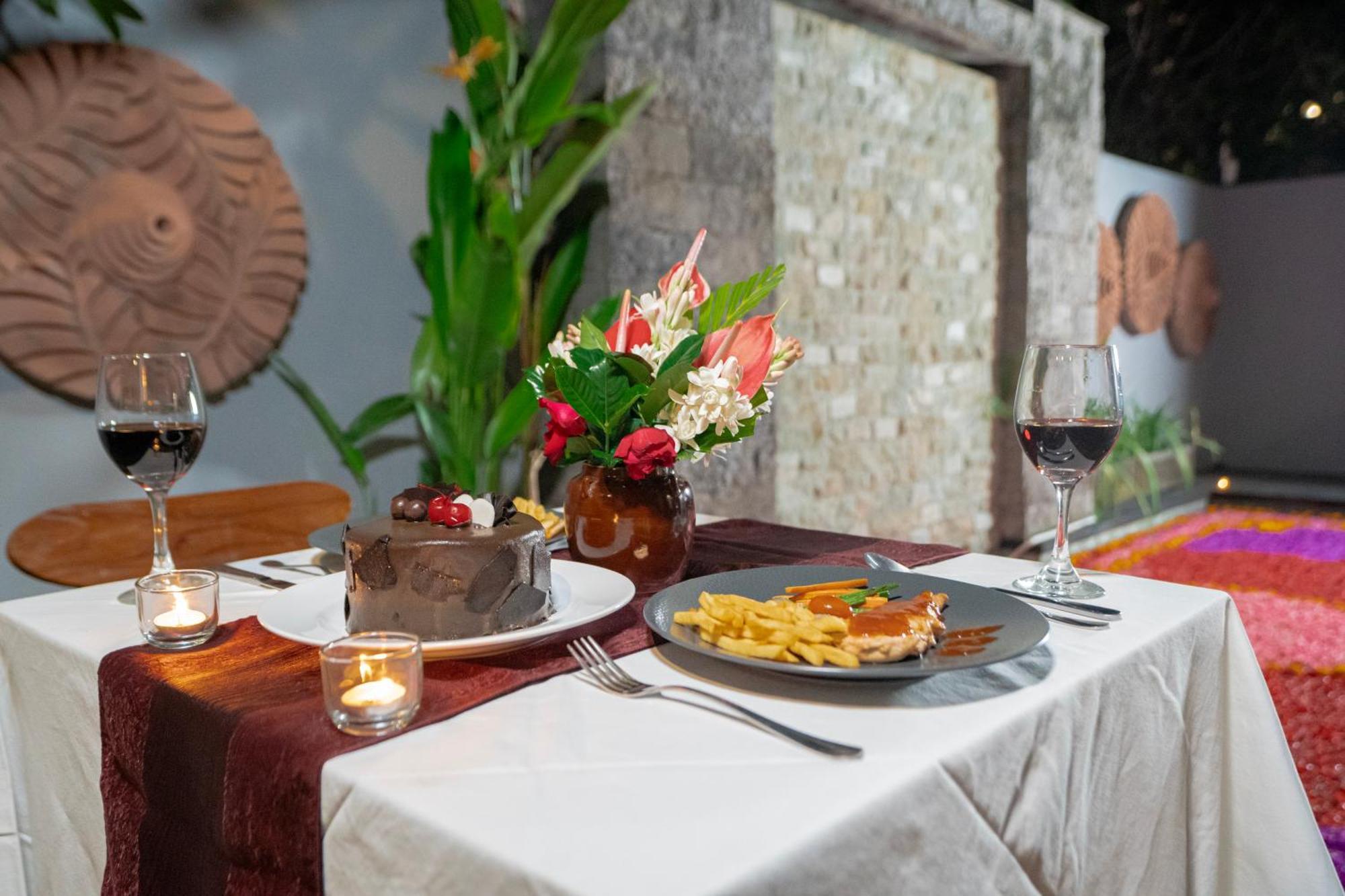Kusuma Living And Villa Seminyak Exterior photo