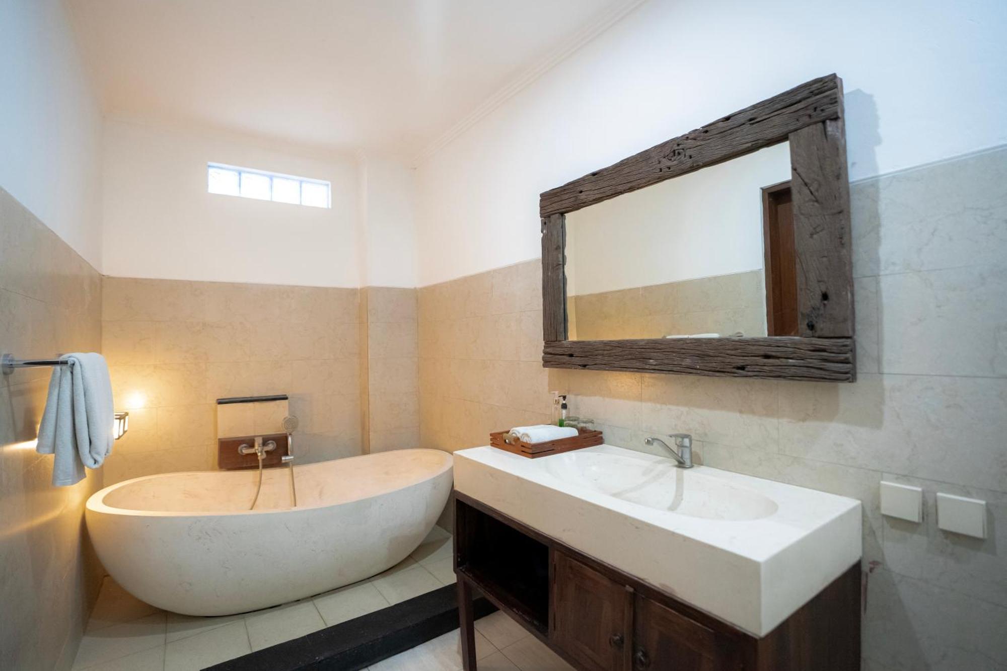 Kusuma Living And Villa Seminyak Exterior photo