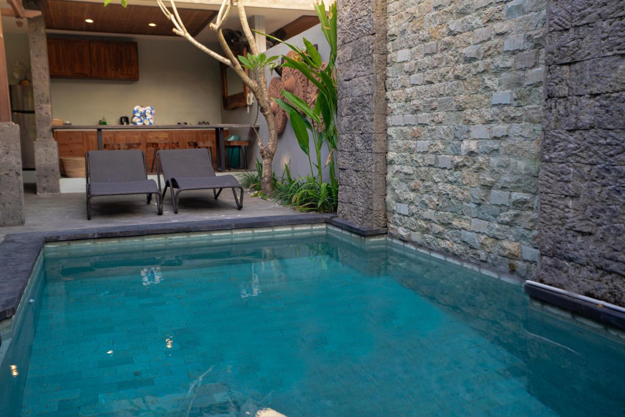 Kusuma Living And Villa Seminyak Exterior photo